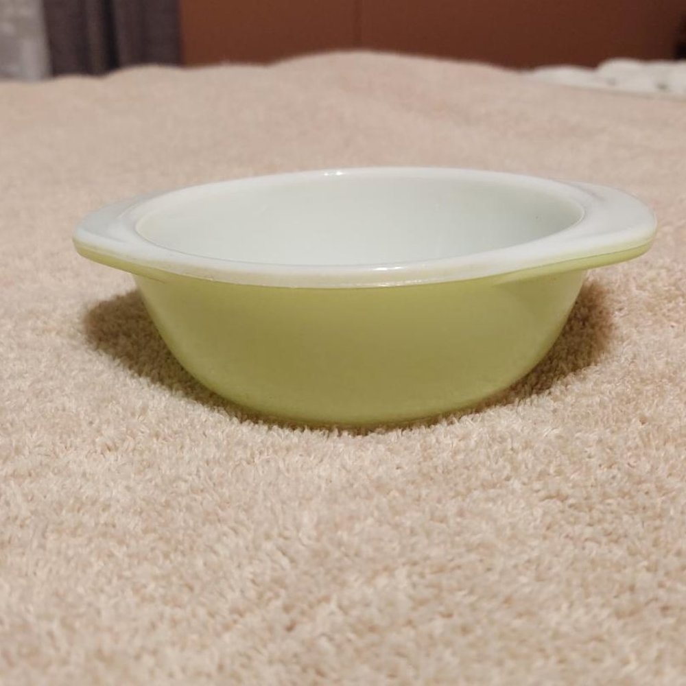 8 oz. Pyrex Small Lime Green Casserole Dish No Lid